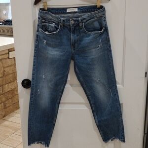 ZARA WOMAN Medium Wash Jeans     Size 8 Distressed and Raw Hem Cropped